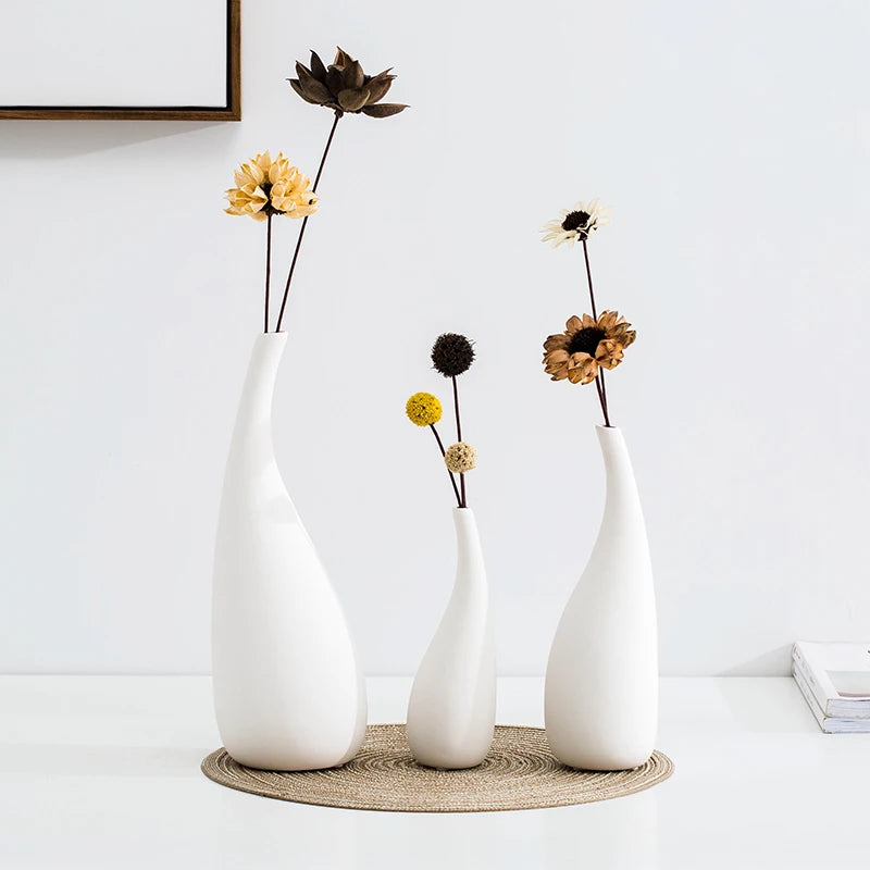 Modern Minimalist White Ceramic Matte Flower Vase Decorative Vase for Dried Flower Centerpiece Art Crafts Home Table Decoration