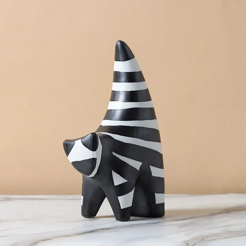 Modern Minimalist Abstract Art Cat Ornament Luxury High End Home Wine Cabinet Decorative Craft